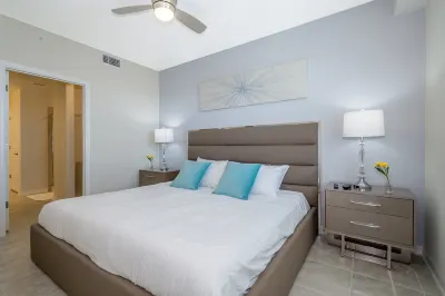 Stylish Retreat with Resort Amenities - Spa, Gym, WiFi