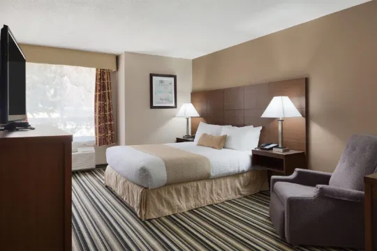 デイズ イン バイ ウィンダム ダルフージー