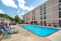 Comfort Inn & Suites Lake Norman - Pools