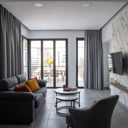 LE BOUQUET LUXURY SUITES