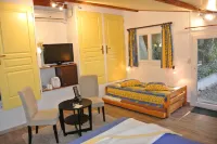 La Vieille Bastide Hotels in Flayosc