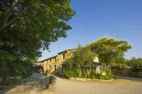 Domaine Sainte Marie des Ollieux Hotels in Montseret