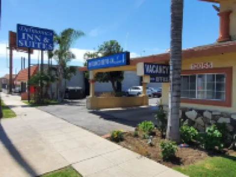 Delmonico Inn & Suites Hotels in Sylmar