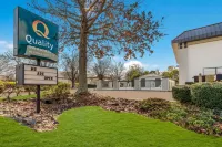Quality Inn & Suites Hotels in Aiken