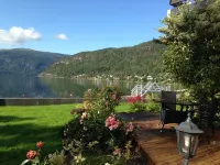 Innvik Fjordhotell Hotels in Stryn