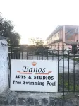 Room-Banos Apartment with 2 Rooms and sw