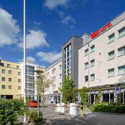 Ibis Winterthur City Hotel Exterior