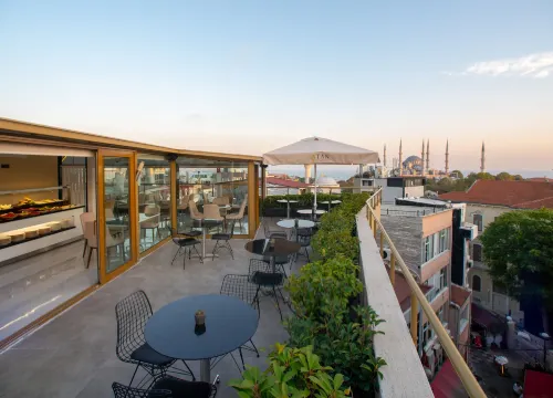 Tan Hotel - Special Category Unggulan Photos