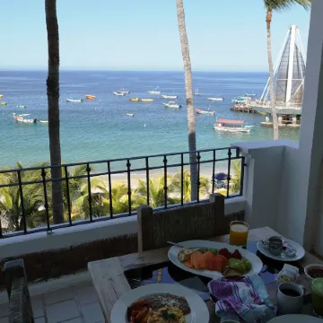 Emperador Vallarta Beachfront Hotel and Suites