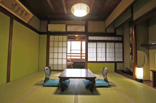 Chuokan Shimizuya Ryokan - Mountain view