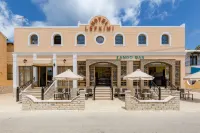 Lefkimi Hotel