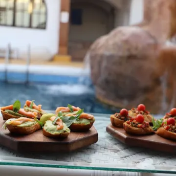 Sanafir Hotel - El Pacha Suites Отели рядом с достопримечательностью «Залив Наама»