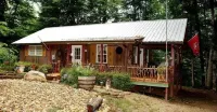 Enchanted - 1 Bedrooms, 1 Baths, Sleeps 2 Cabin by RedAwning Hotels in Newport