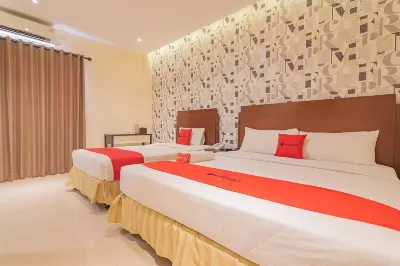 RedDoorz Plus @ Siradj Salman Samarinda Hotels in Timbau
