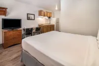 WoodSpring Suites Denton