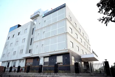 Neel Clarks Inn Express Hotels in Lakavali