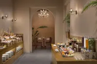 時間廣場度假村和溫泉，布胡傑 - 早餐