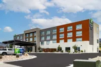 Holiday Inn Express & Suites Nephi Hotels in 
