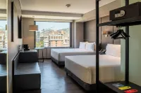 Ola Santiago Providencia, Tapestry Collection by Hilton