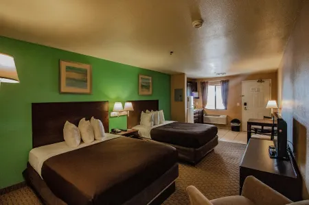 Suburban Studios Alamogordo Отели рядом с достопримечательностью «Парк Вашингтон»