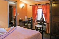 Logis Hôtel Restaurant les Géraniums Các khách sạn ở Aubignan