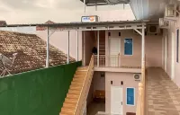 RedDoorz Syariah Near Pkor Lampung Hotels in Way Kandis