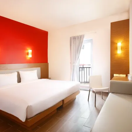 Amaris Hotel Tendean Отели рядом с достопримечательностью «Статуя Панчоран»