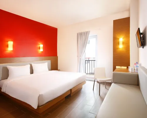 Amaris Hotel Tendean Отели рядом с достопримечательностью «Статуя Панчоран»
