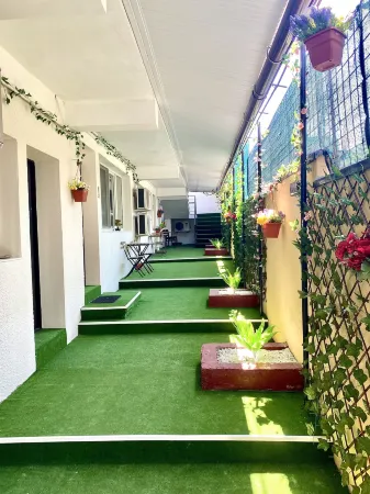 Downtown Victoria Studios by CityBookings Отели рядом с достопримечательностью «Триумфальная арка»