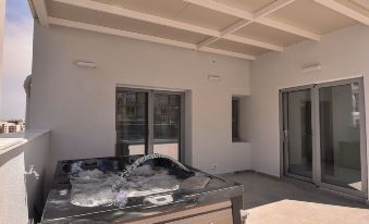 Wave 3 Promenada Apartments