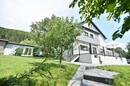 Mira by Atra Отели в г. Valea Doftanei