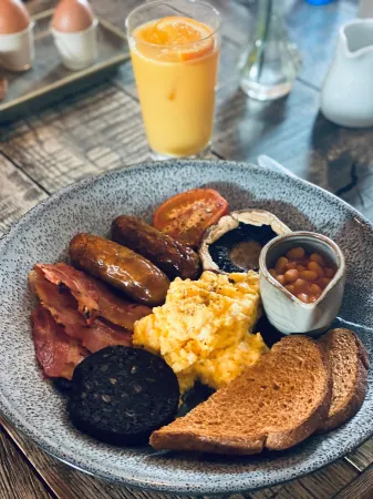 The Windmill Отели в г. Холлингборн