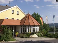 Wagners Hotel Schönblick, C&C Hotels Und Vertrieb Gmbh Hotels near Marienkapelle Hohenberneck
