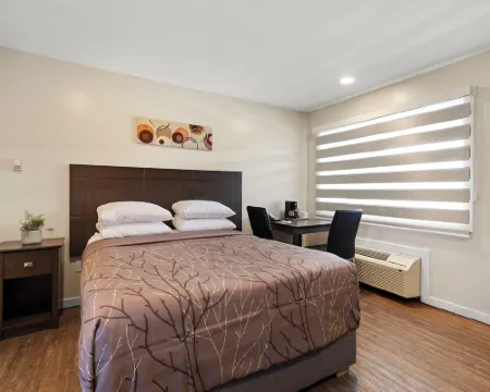 Oasis Inn Hotels in Kelowna