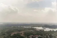 호미 코지 스테이 2BR 앳 메이카르타 아파트먼트 South Cikarang 호텔