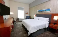 Holiday Inn & Suites SIOUX FALLS - AIRPORT by IHG Отели в г. 