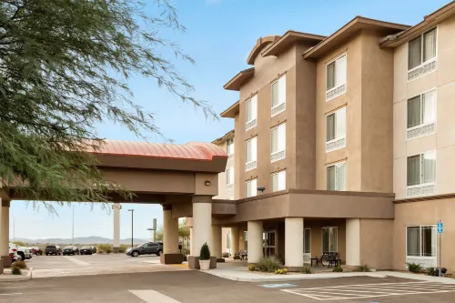 Holiday Inn & Suites BARSTOW by IHG Hotels in Barstow