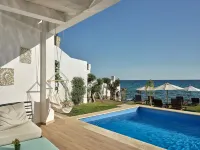 Cavo Orient Beach Hotel & Suites - Beach
