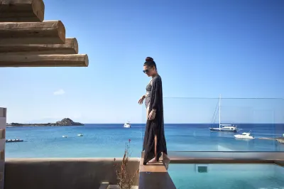 Mykonos Kosmoplaz Beach Resort Hotel
