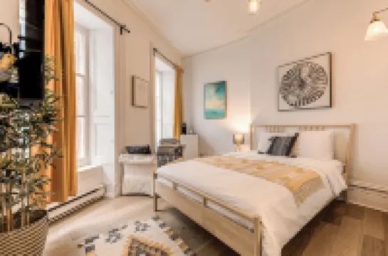 North House - Hôtel Automatisé Manoir des Remparts