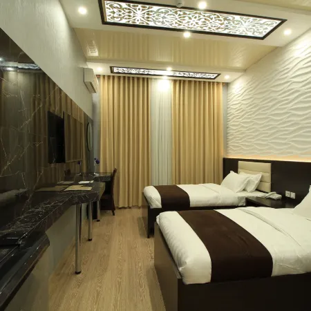 Отель Safir