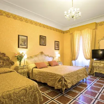Hotel Villa San Lorenzo Maria Отели рядом с достопримечательностью «Ворота Порта-Маджоре»