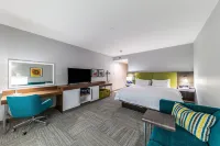 Hampton Inn & Suites Tulsa-Woodland Hills at 71st & Memorial Hotels near SEPHORA