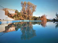Gödence Hotel Restoran Bungalow Hotels in Bademler Mahallesi