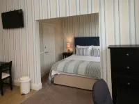 Hendford Apartments Hotels in 