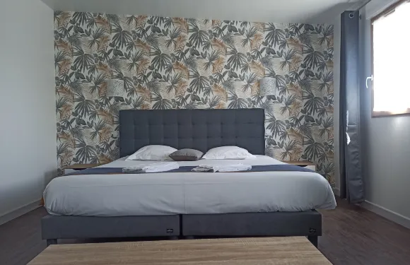 幹貢艾裏維布莉特酒店