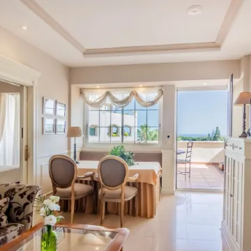 Guadalpin Suites