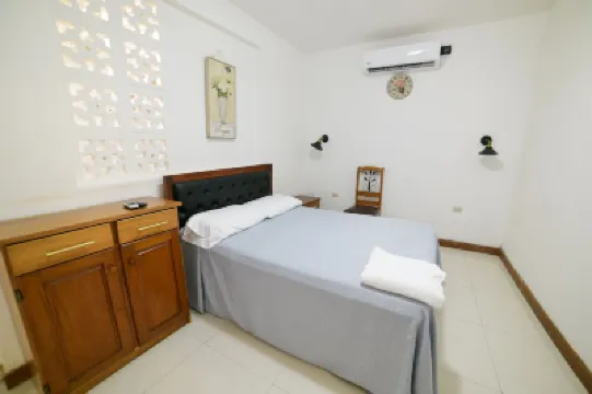 Rivas Inn Hôtels à : 