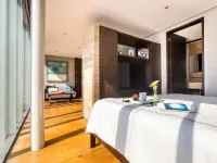 AR218 Hotel by Uliv Hotels near Blackberry Forum