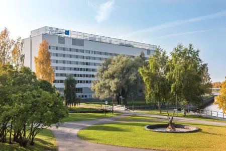 Radisson Blu Hotel, Oulu Отели рядом с достопримечательностью «Pohjois-Pohjanmaan museo»
